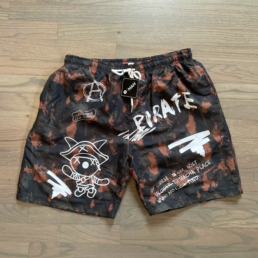 Graphic shorts